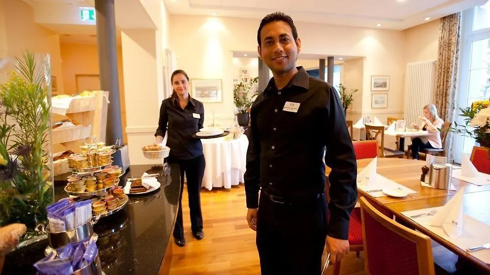 ***  Hotel Schweizerhof Базель Швейцария