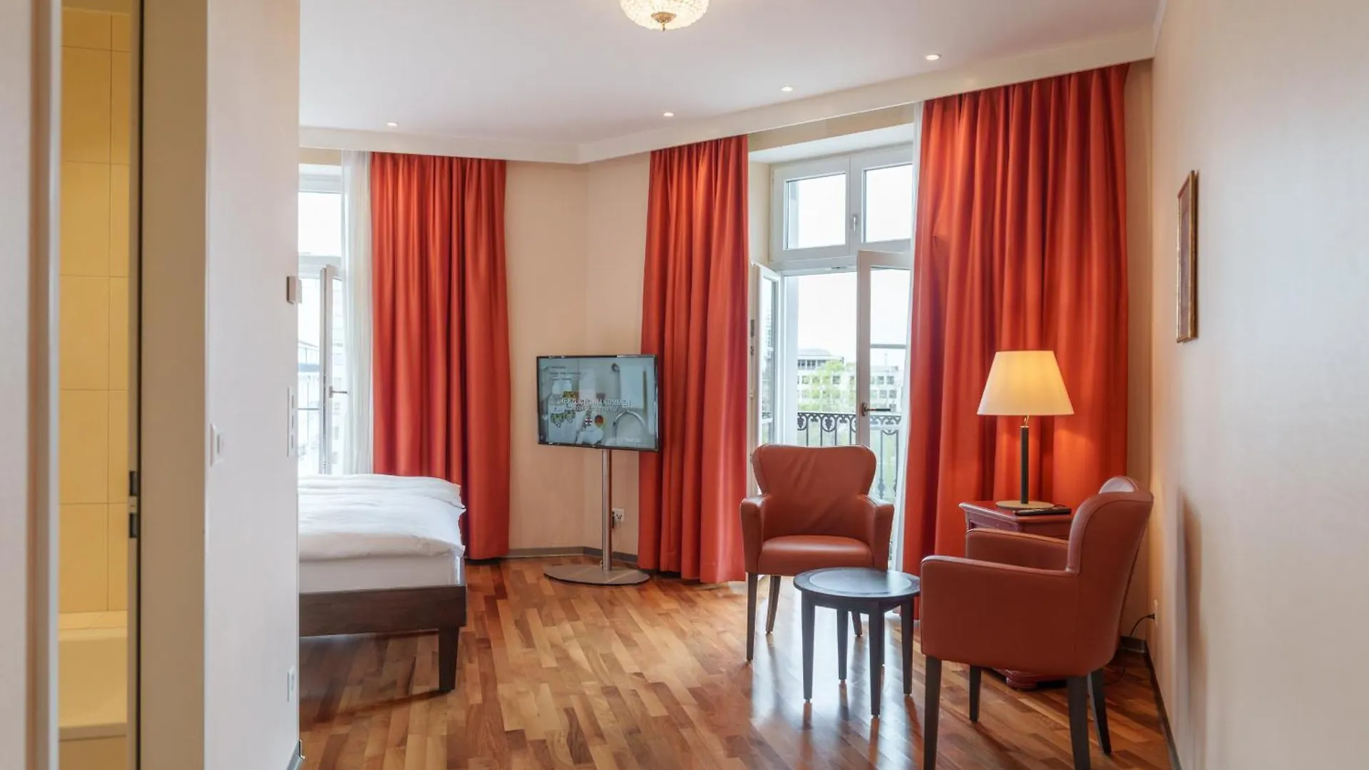 Hotel Schweizerhof Bázel 3*,  Svájc