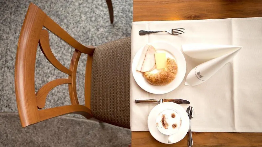 Hotel Schweizerhof Basilej 3*,  Švýcarsko